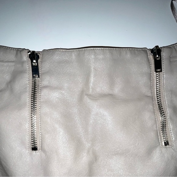 Mini Leather Skirt. Zipper. - Picture 3 of 5